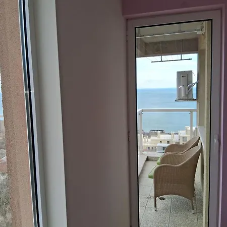 Apartment Sea View *